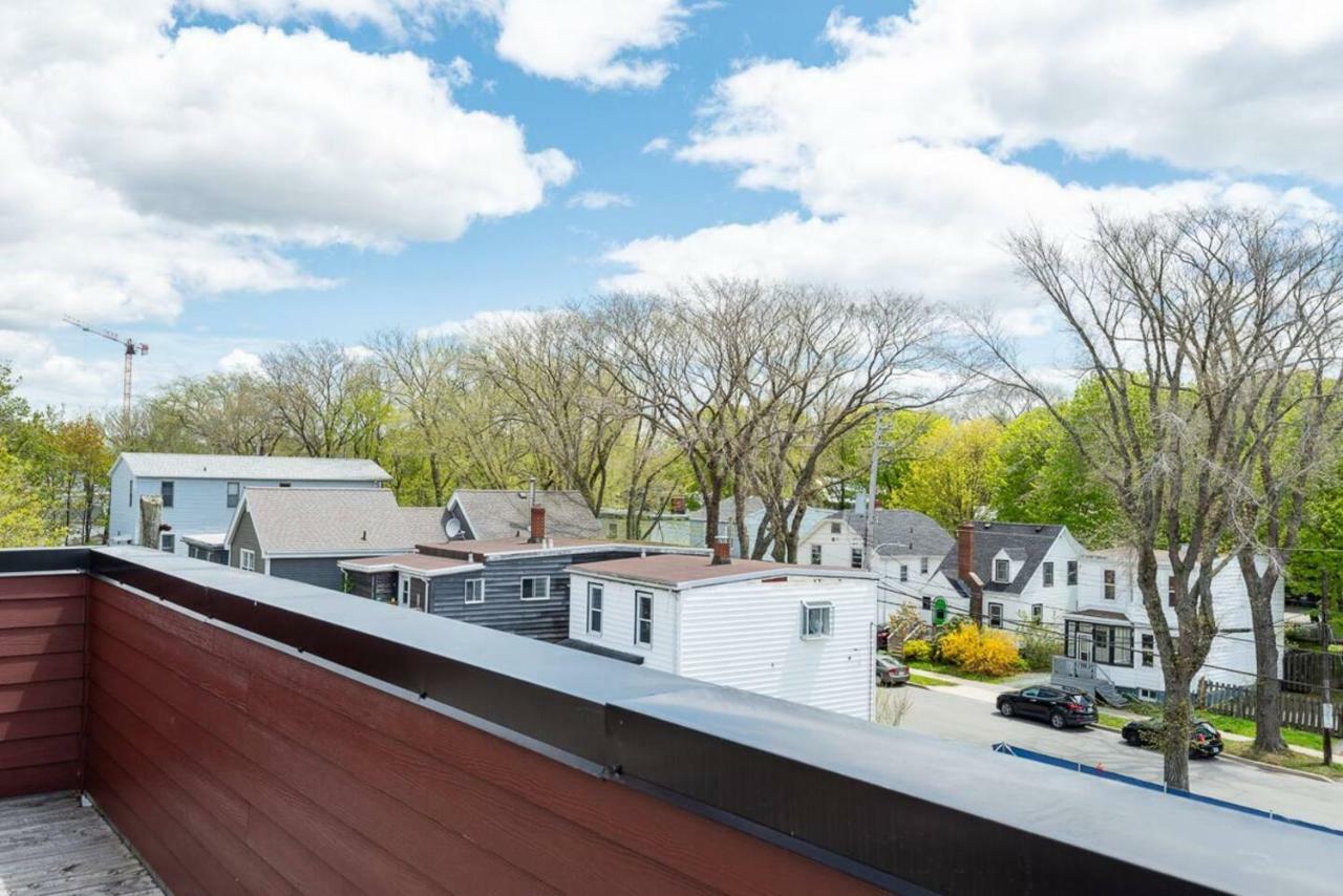 Ferienwohnung Captivating Quinpool Loft With Massive Terrace Halifax Exterior foto